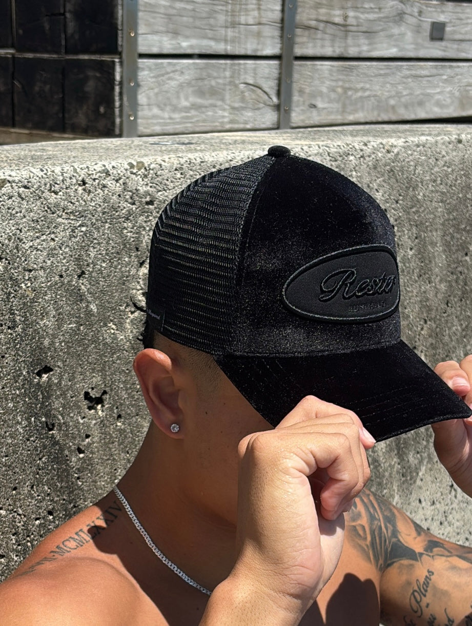R1 Trucker Hat(s)