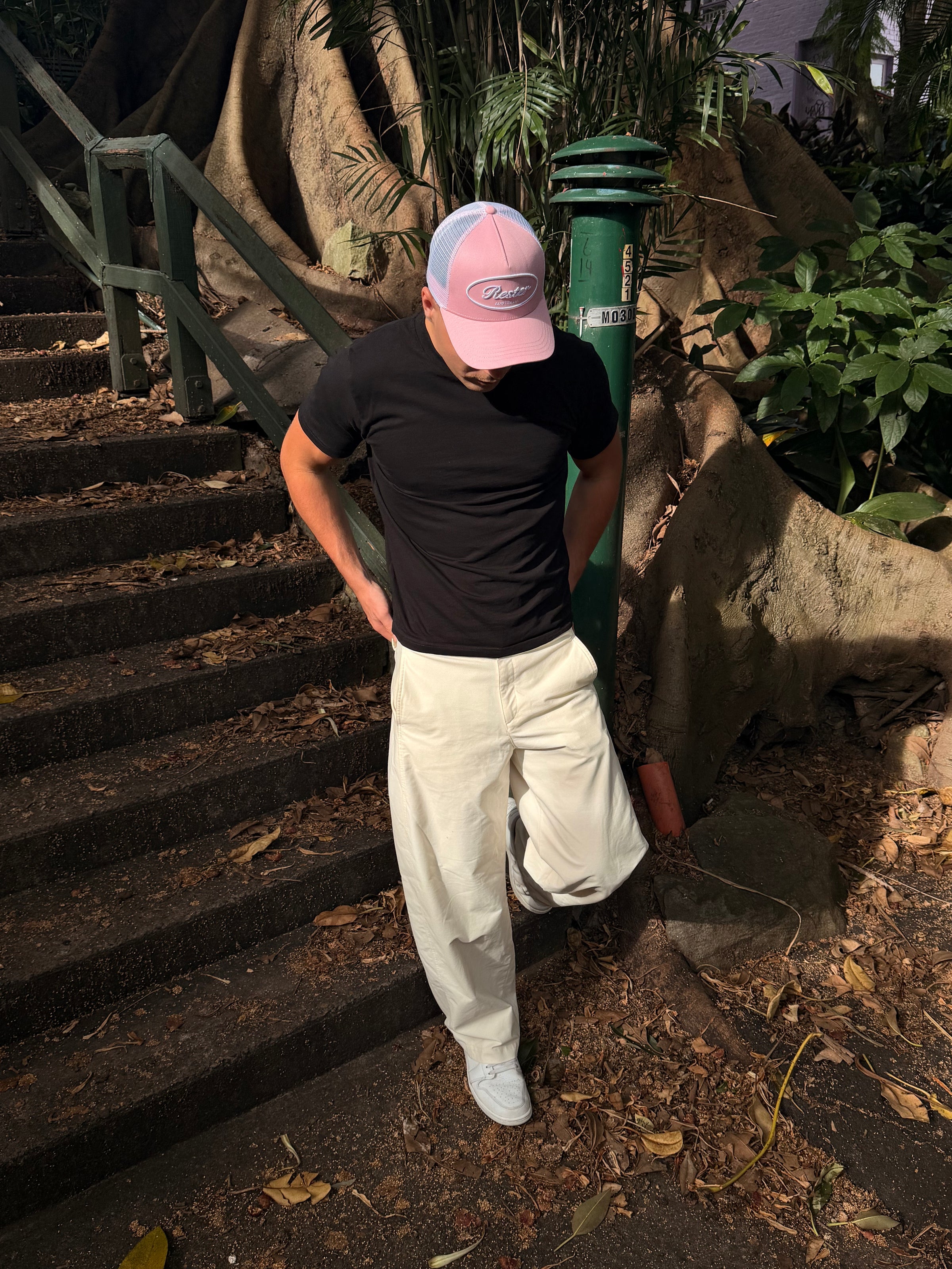 R1 Trucker Hat Pink — Rester