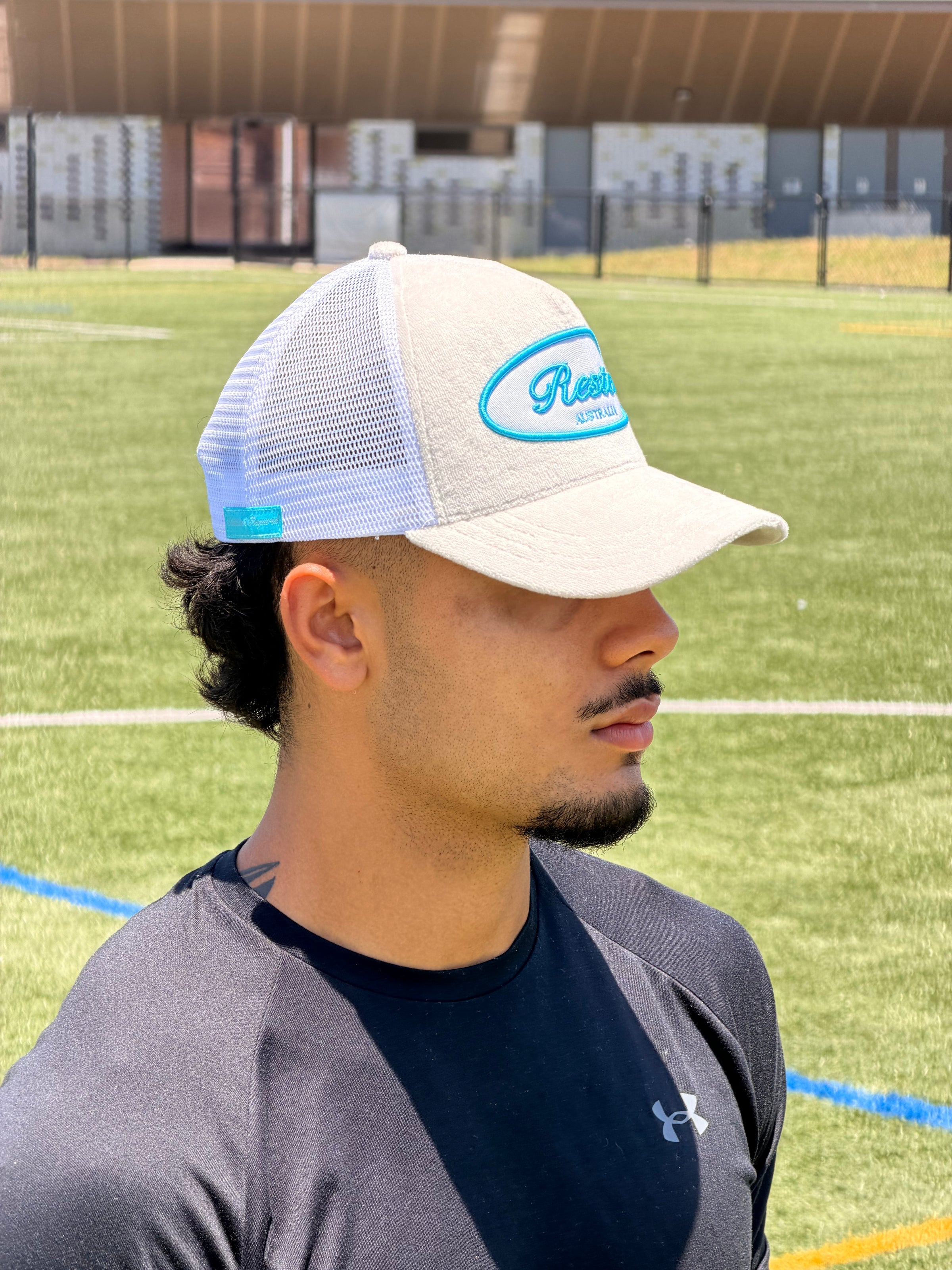 R1 Trucker Hat Light Grey Aqua — Rester