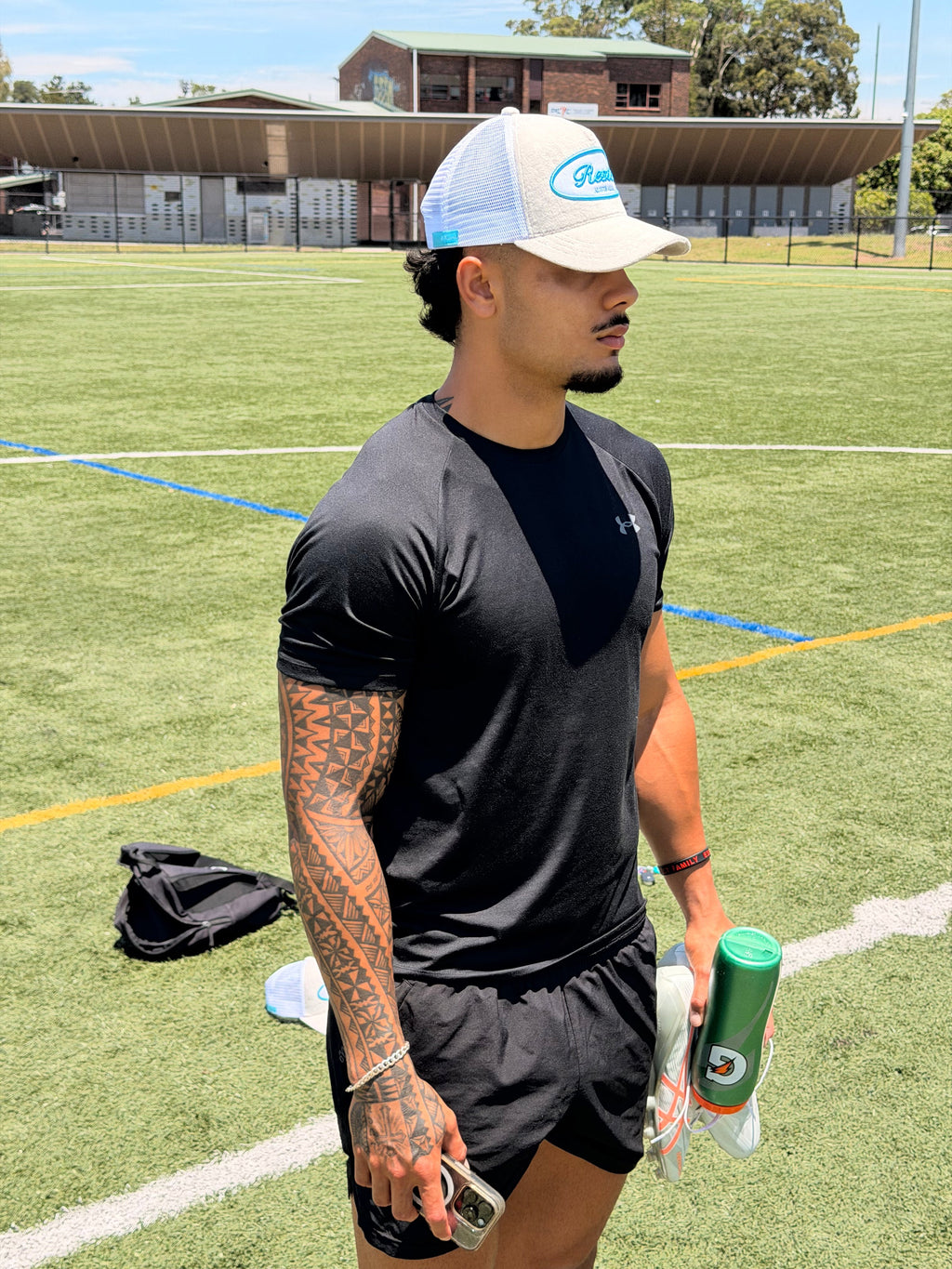 R1 Trucker Hat Light Grey Aqua — Rester